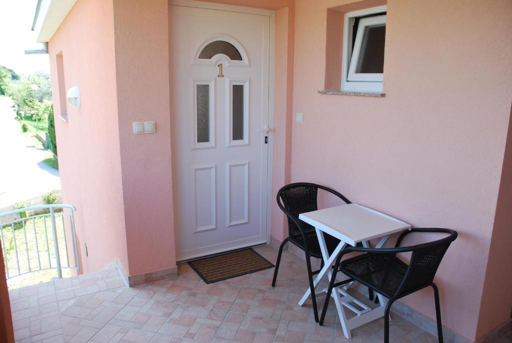 Apartments Luna Sukošan Szoba fotó